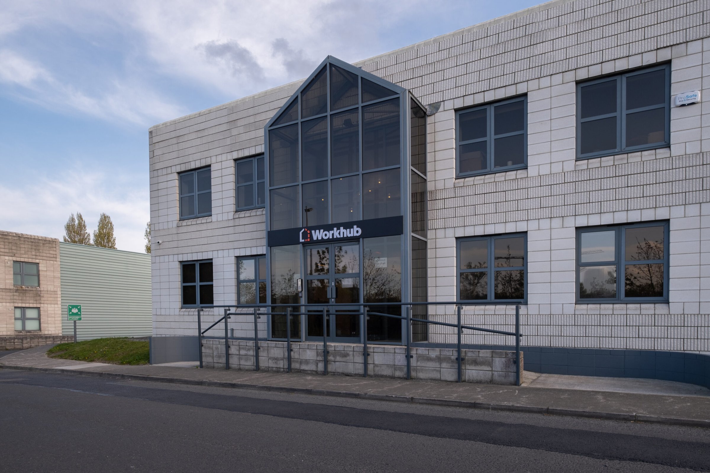 Fern Road serviced office photo 6